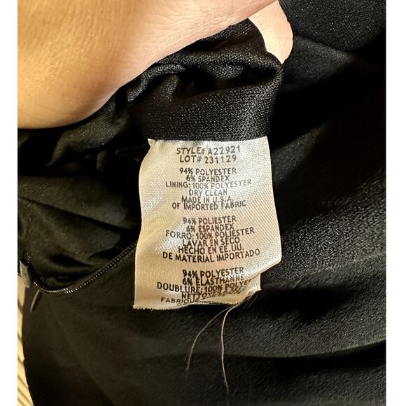 Betsy & Adam "Christine" Scuba Crepe Ruffled Bow Gown in Black Size 8 - Picture 7 of 8